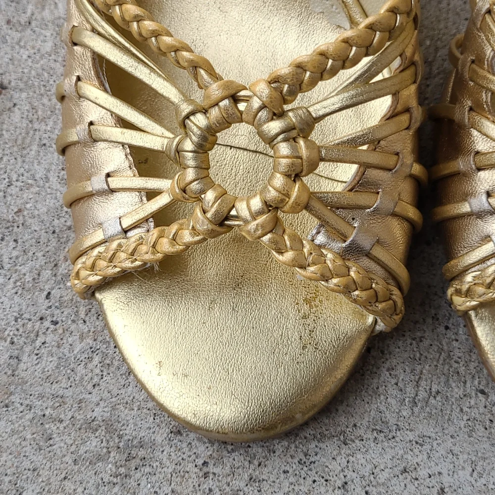 BCBG Paris Leather Heels - Picture 4 of 8